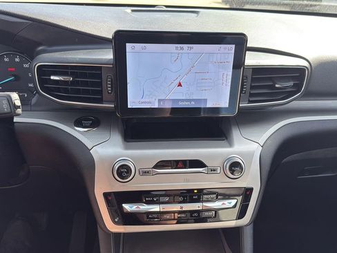 Used 2022 Ford Explorer XLT w/ Equipment Group 202A image 21