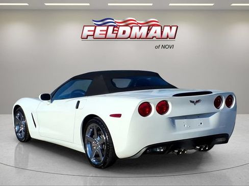 Used 2012 Chevrolet Corvette Convertible RWD image 3