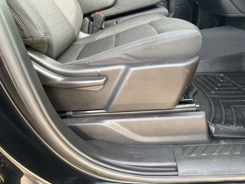 Used 2024 Chevrolet Silverado 1500 Custom Trail Boss image 25