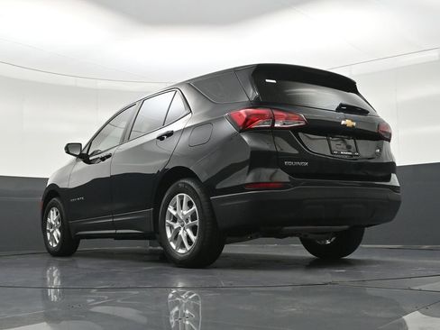 Used 2023 Chevrolet Equinox LS FWD image 25