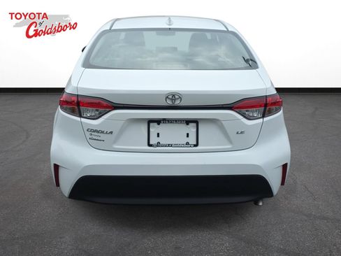 Used 2026 Toyota Corolla LE FWD image 6