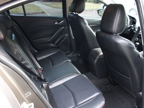 Used 2014 MAZDA MAZDA3 s Touring FWD image 6