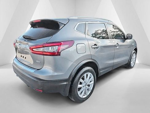Used 2022 Nissan Rogue Sport SV FWD image 5