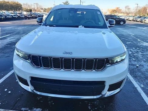 Used 2021 Jeep Grand Cherokee L Limited image 3