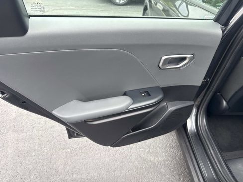 Used 2025 Kia K4 FWD image 15