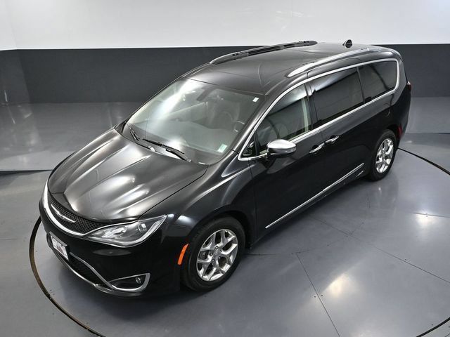 Used 2018 Chrysler Pacifica Limited FWD image 56