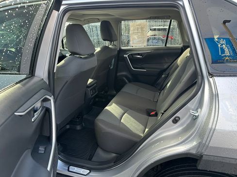 Used 2025 Toyota RAV4 XLE w/ Convenience Package image 14