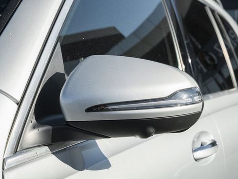 Certified 2023 Mercedes-Benz GLB 250 4MATIC image 16