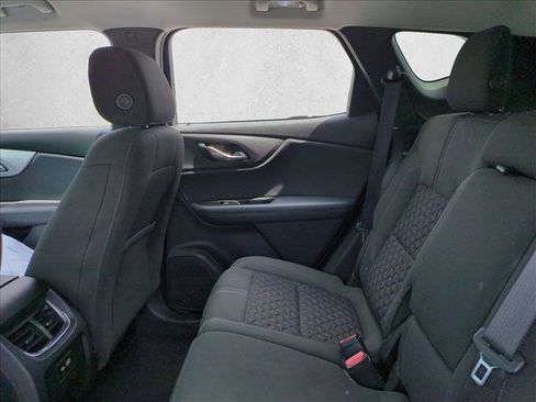 Used 2019 Chevrolet Blazer LT FWD image 18
