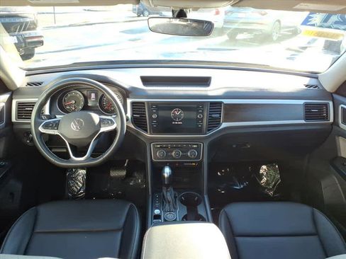 Used 2021 Volkswagen Atlas SE w/ Panoramic Sunroof Package image 11