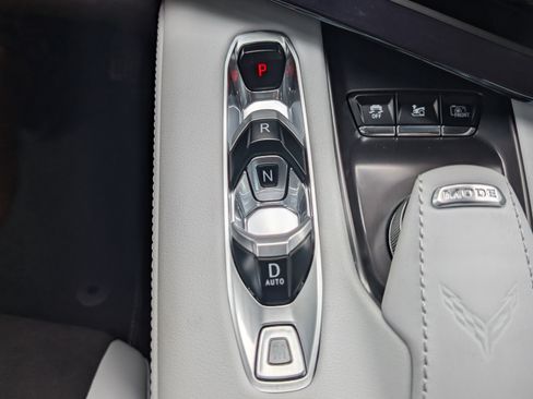 Used 2025 Chevrolet Corvette Stingray Preferred Cpe w/ Z51 Performance Package RWD image 30