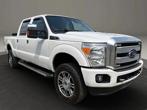Used 2016 Ford F250 Platinum AWD/4WD image 3