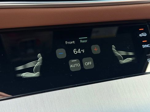 New 2026 Genesis GV70 2.5T Advanced image 36