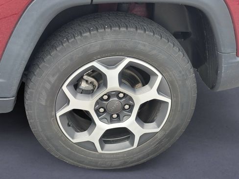 Used 2022 Jeep Compass Trailhawk AWD/4WD image 6