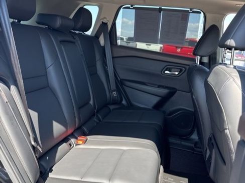 Certified 2023 Nissan Rogue SV w/ SV Premium Package image 15