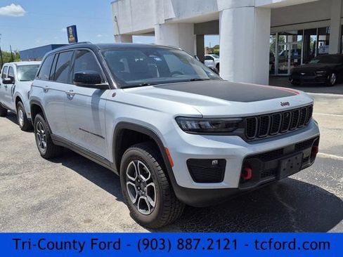 Used 2022 Jeep Grand Cherokee Trailhawk AWD/4WD image 1