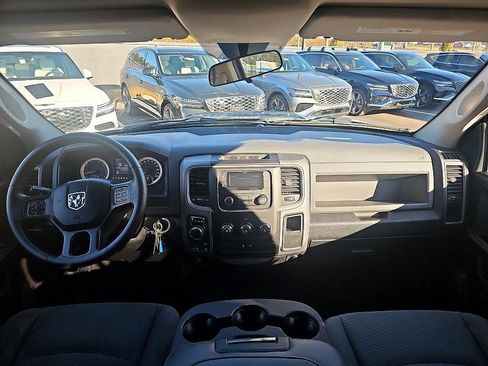 Used 2017 RAM 1500 Express image 27