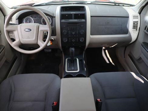 Used 2008 Ford Escape XLS FWD image 2