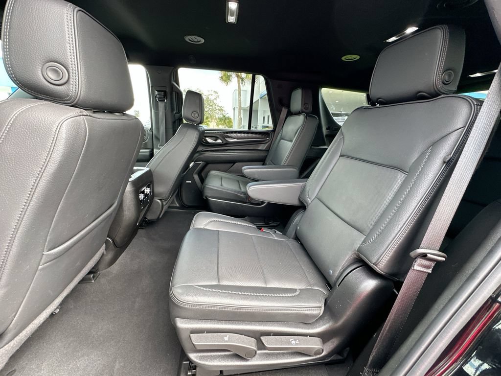 Used 2024 GMC Yukon Denali AWD/4WD image 24
