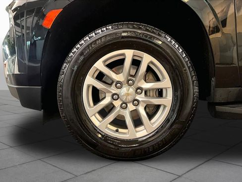Used 2024 Chevrolet Tahoe LT RWD image 11