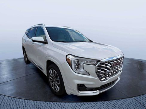 Used 2022 GMC Terrain Denali AWD/4WD image 1