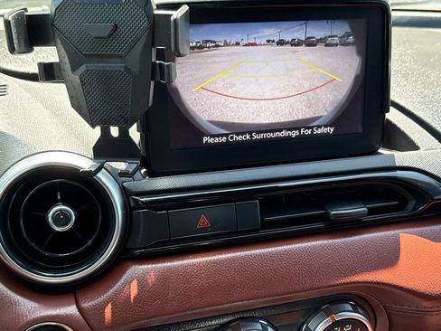 Used 2019 MAZDA MX-5 Miata RF Grand Touring RWD image 22