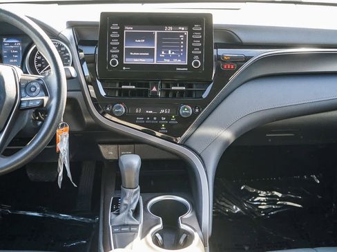 Used 2024 Toyota Camry LE image 12