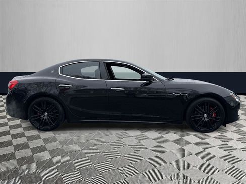Used 2018 Maserati Ghibli S Q4 AWD/4WD image 5