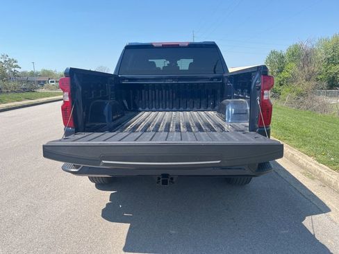 Used 2023 Chevrolet Silverado 1500 Custom image 11