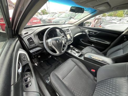 Used 2017 Nissan Altima 2.5 SV FWD image 8