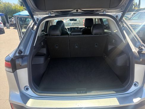 Used 2026 Volkswagen Tiguan SE FWD image 33