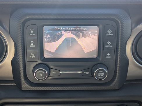 Used 2020 Jeep Wrangler Unlimited Sport image 27