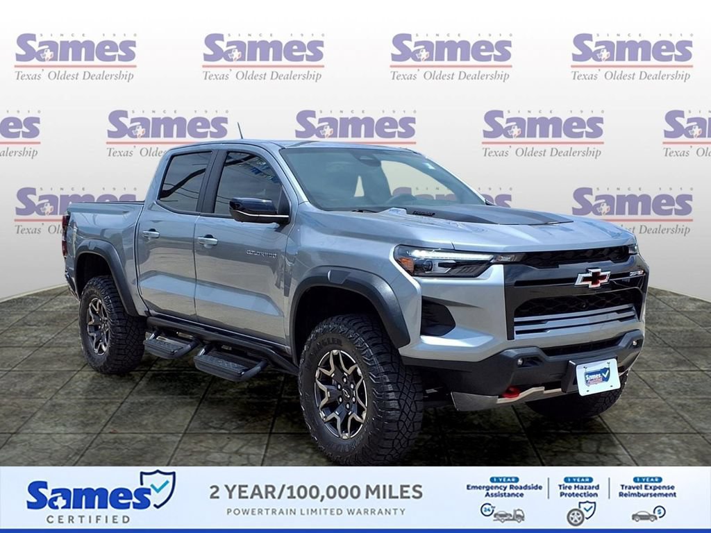 Used 2025 Chevrolet Colorado ZR2 w/ Technology Package AWD/4WD image 1