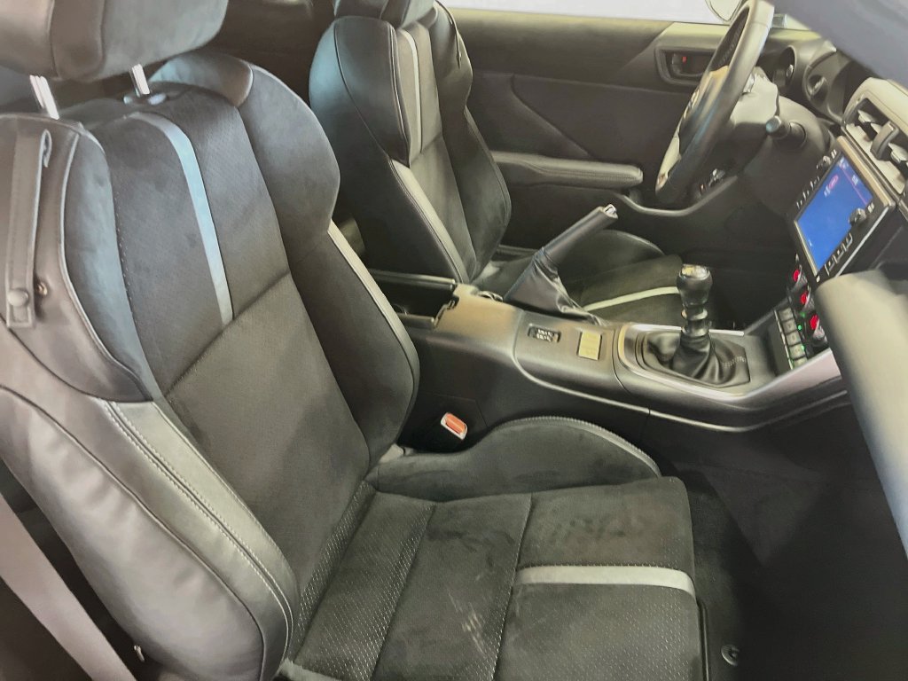 Used 2024 Toyota GR86 Premium RWD image 27
