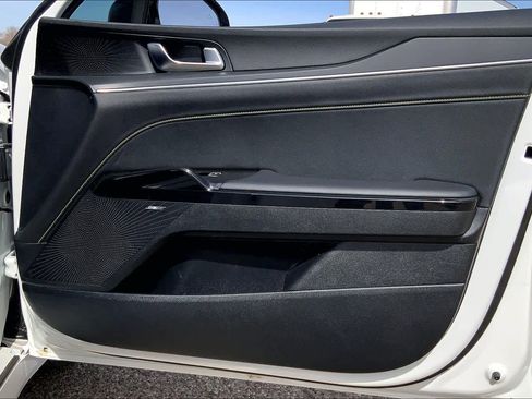 Certified 2026 Kia K5 GT w/ GT1 Package image 23