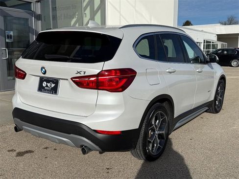 Used 2016 BMW X1 xDrive28i image 3