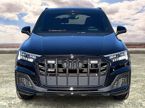 Used 2021 Audi SQ7 Prestige w/ Prestige Package image 2
