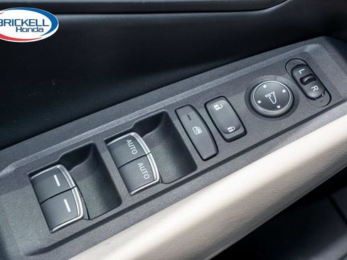 Certified 2023 Honda Accord EX image 28
