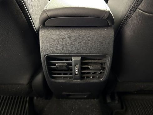 Used 2023 Toyota Corolla Cross XLE w/ Convenience Package image 21