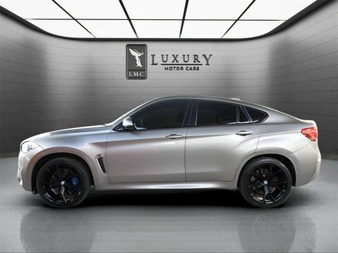 Used 2017 BMW X6 M image 8