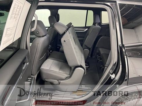 Used 2025 GMC Acadia Elevation FWD image 37