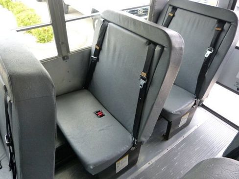 Used 2007 Chevrolet Express 3500 w/ School Bus Package RWD image 23
