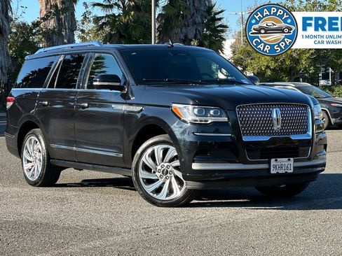 Used 2024 Lincoln Navigator Premiere AWD/4WD image 1
