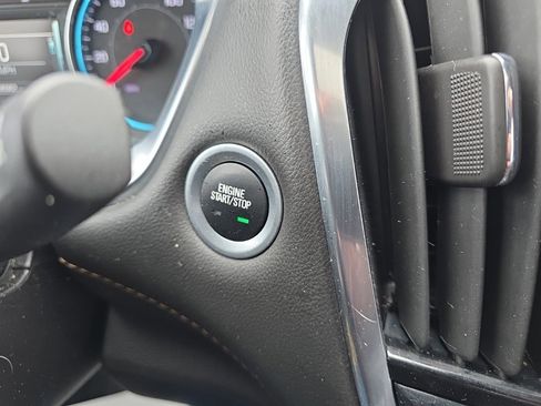 Used 2019 Chevrolet Traverse RS w/ LPO, Floor Liner Package image 30