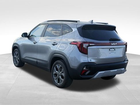 Used 2024 Kia Seltos S AWD/4WD image 3