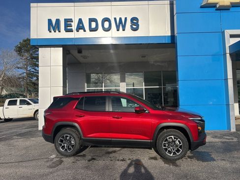 New 2026 Chevrolet Equinox ACTIV w/ Convenience Package III image 2