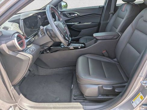 Used 2025 Chevrolet Trax RS w/ Driver Confidence Package image 16