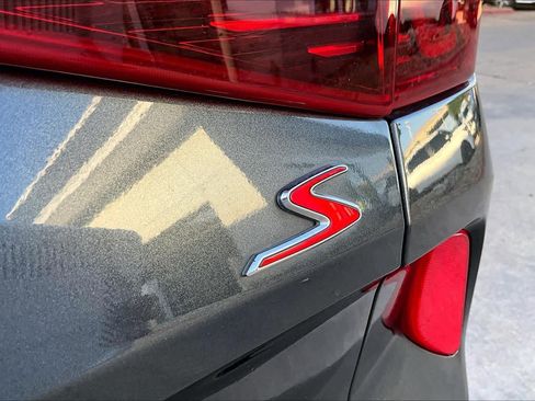 Used 2021 Kia Seltos S FWD image 10