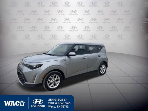 Used 2023 Kia Soul LX w/ Option Group 015 image 13