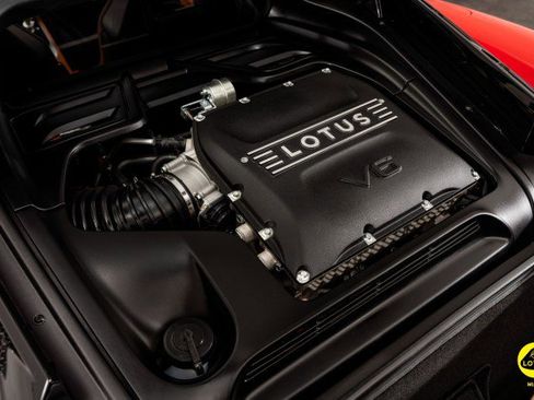 New 2025 Lotus Emira image 16